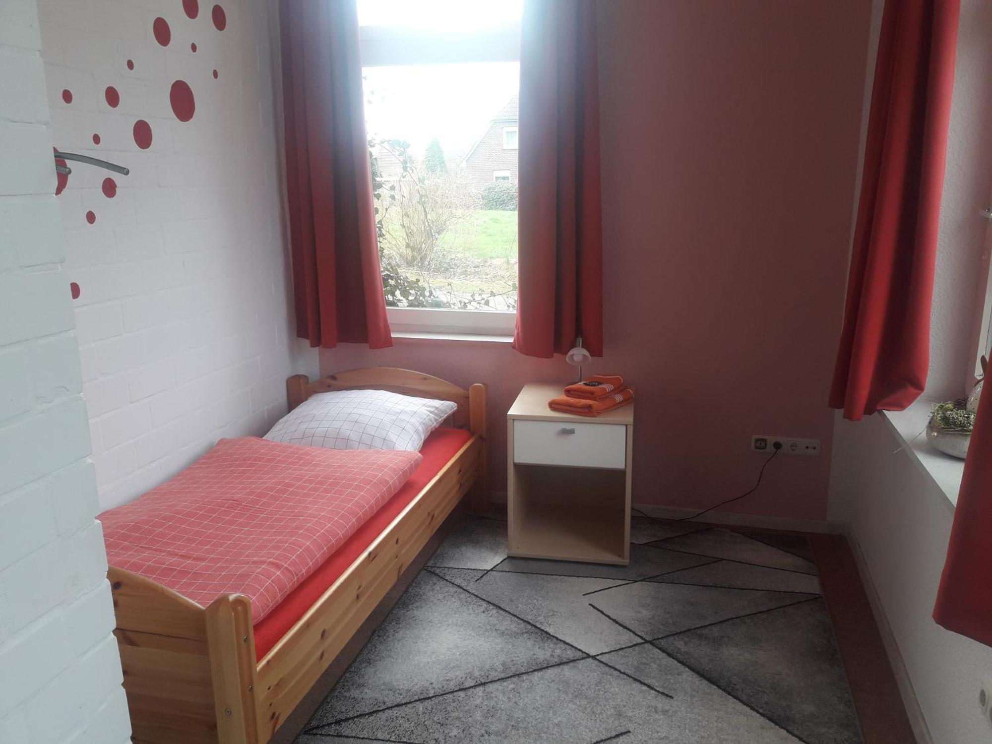 Das Haus Mit Der Roten Telefonzelle Apen 外观 照片