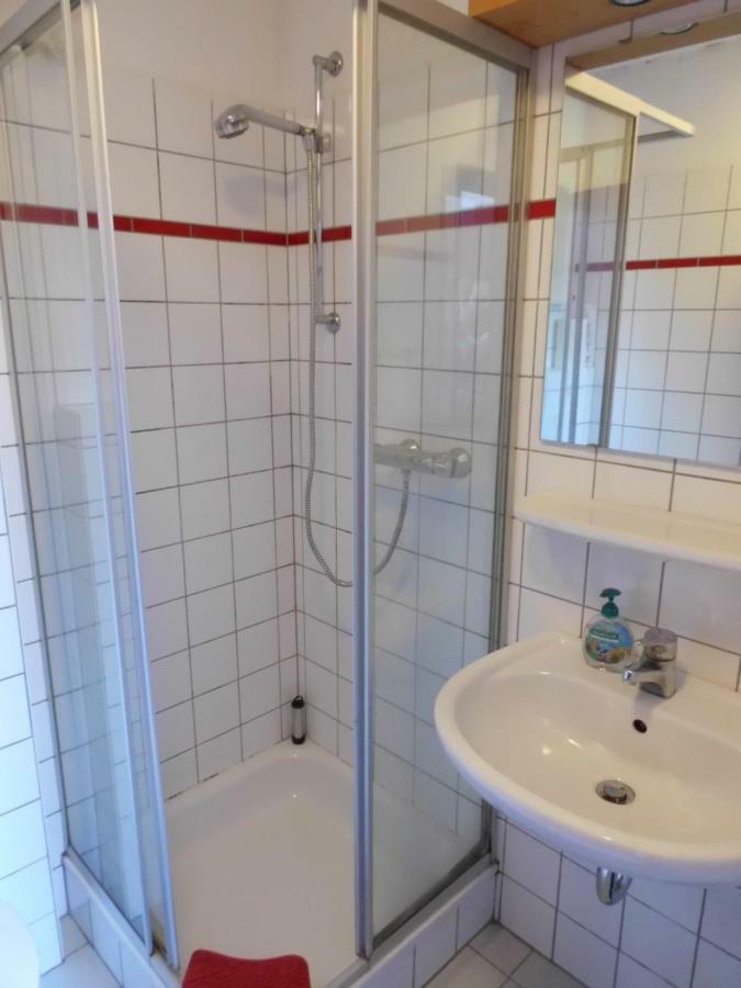Das Haus Mit Der Roten Telefonzelle Apen 外观 照片